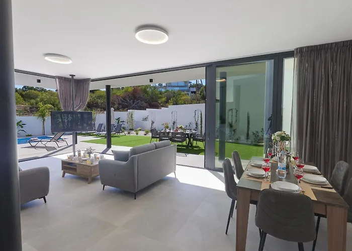 Elite Pearl Ep4b * Protaras